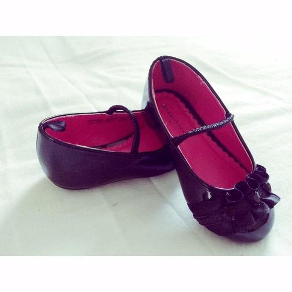 Healthex black maryjanes