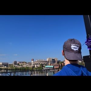 Meet your Posher, Brady