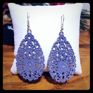 Purple Vintage Teardrop earing