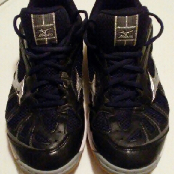 Mizuno Wave Hurricane Volleyball shoes - Picture 1 of 4