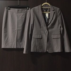 Skirt suit with matching jacket