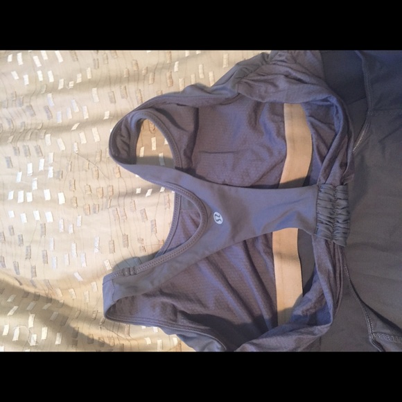 Lululemon workout top with built-in bra