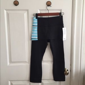 New with tags Lululemon go go crop leggings