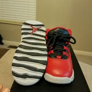 Kids retro Jordan 10 "Bulls over Broadway"
