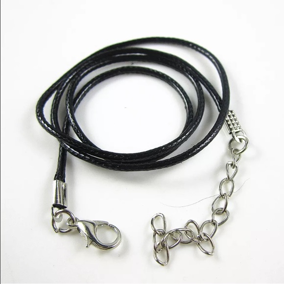 🍀 Irish Trinity Knot ☘️ - Picture 2 of 2