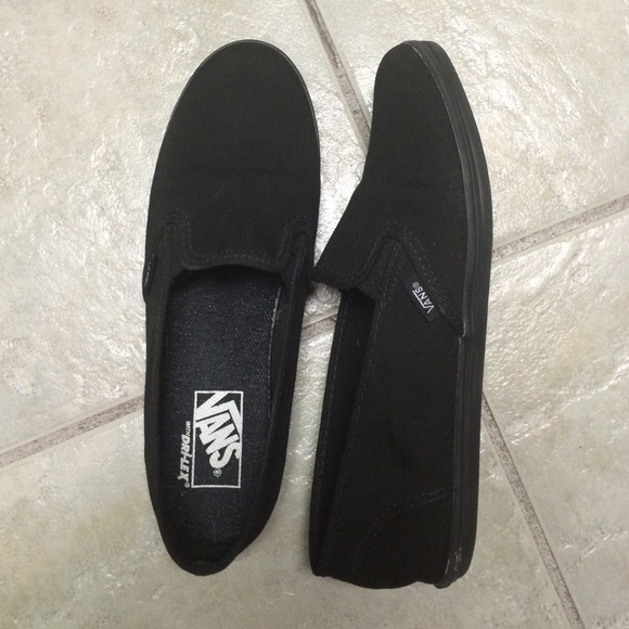 Black slip on vans