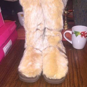 Bebe rabbit fur boots.