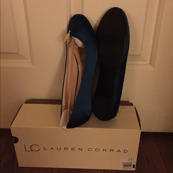 Ballet Flats - Picture 3 of 3