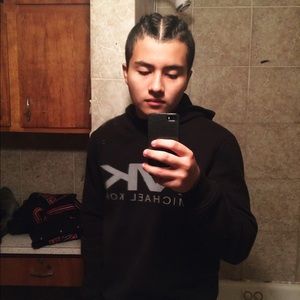 Meet your Posher, Armando