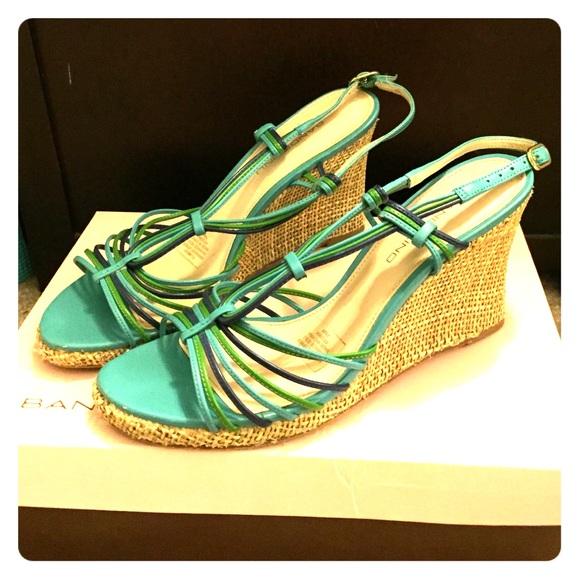 Bandolino Multi-color Sandals. Size 7.5