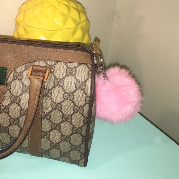 🎀Bundle Me🎀PINK Rabbit Fur Poof Keychain.