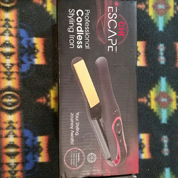 CHI CORDLESS STYLING IRON