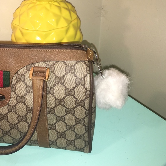 🎀Bundle Me🎀WHITE Rabbit Fur Keychain