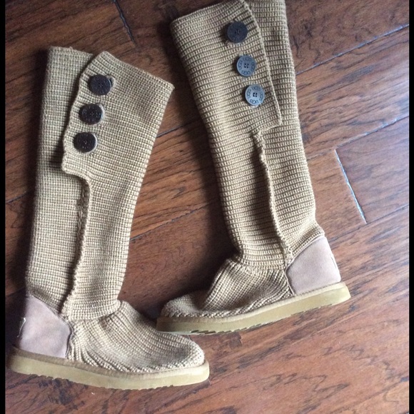 UGG Shoes - AUTHENTIC CHESTNUT TAN SWEATER CARDI UGGS BUTTONS