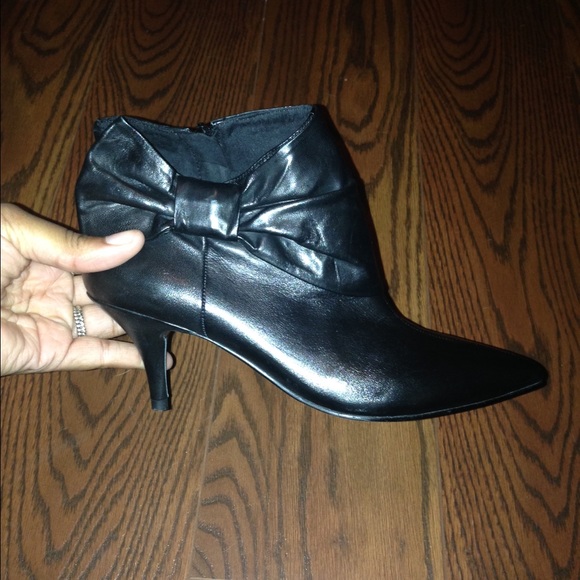 Nine West booties