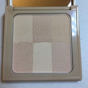 Bobbi brown finish powder