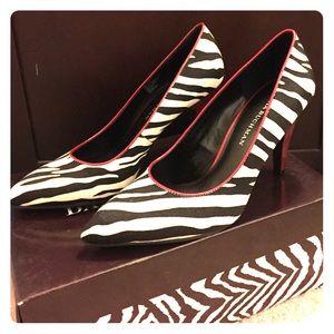 Dana Buchman for Target Zebra print shoes size 7.5