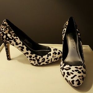 White House Black Market Leopard Shoes Size9