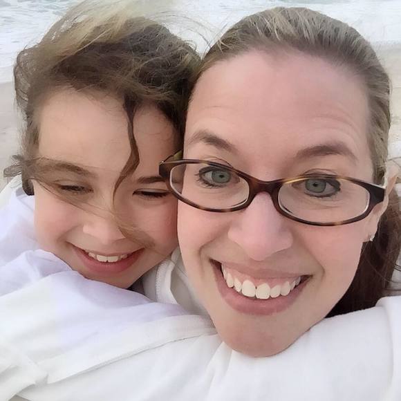 Meet your Posher, Sandra - Picture 1 of 1