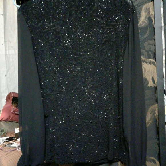 Blouse - Picture 3 of 4