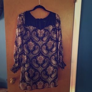 Size M paisley dress