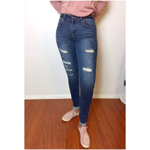 Rolled Up Jeans - Picture 2 of 4