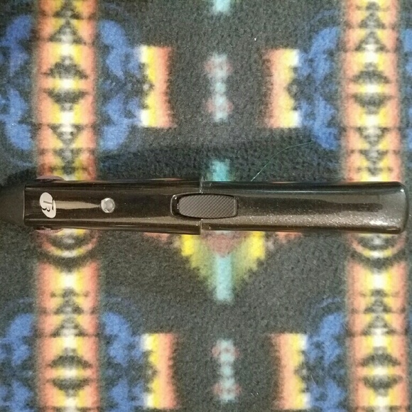 T3 SINGLEPASS COMPACT FLAT IRON never used!
