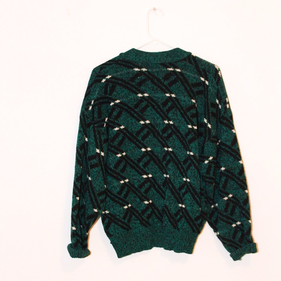 Pattern Sweater - Picture 2 of 2