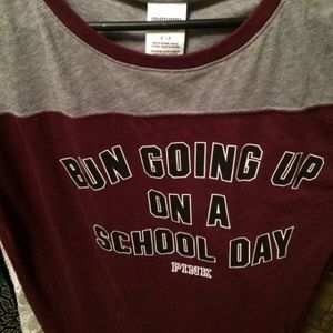 pink t shirt