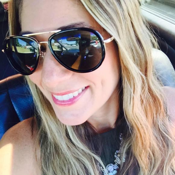 Meet your Posher, Daria - Picture 1 of 1