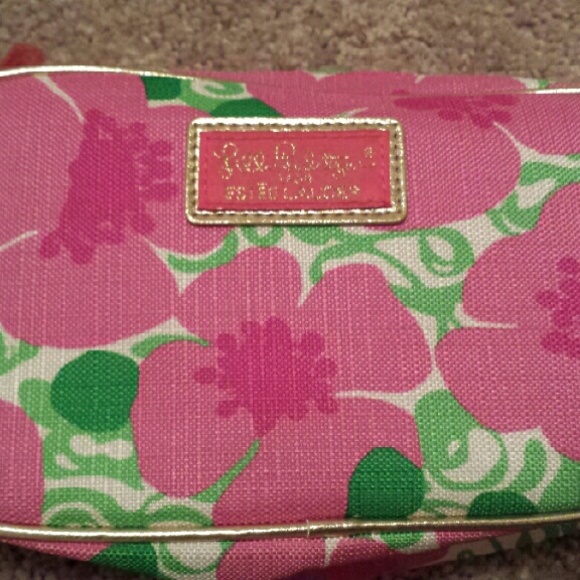 Small Lilly Pulitzer cosmetic bag