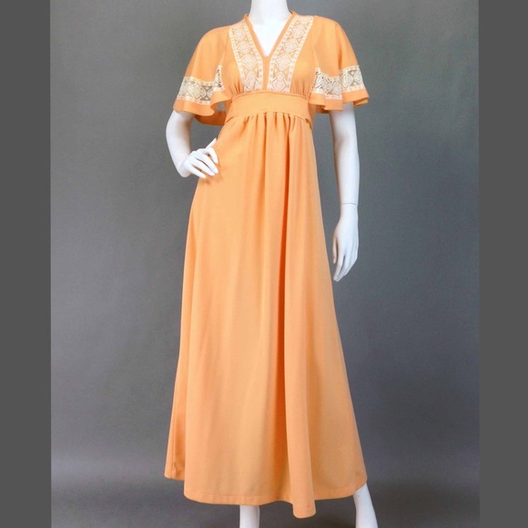 🚫SOLD🚫VINTAGE MAXI DRESS | 70s Dress Lace Flutte - Picture 2 of 4