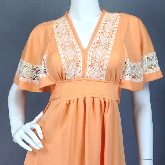 🚫SOLD🚫VINTAGE MAXI DRESS | 70s Dress Lace Flutte - Picture 4 of 4