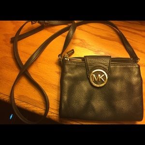 Michael Kors Fulton Cross-body .. Authentic! Black