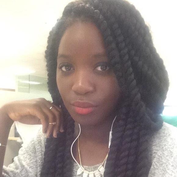 Meet your Posher, Lola