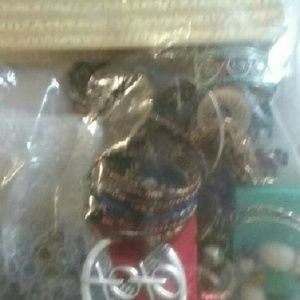 Bag of mixed jewrly