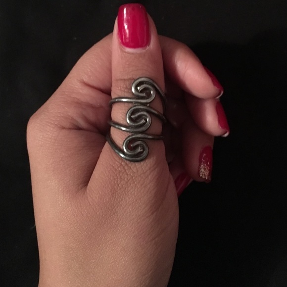 Spiral ring