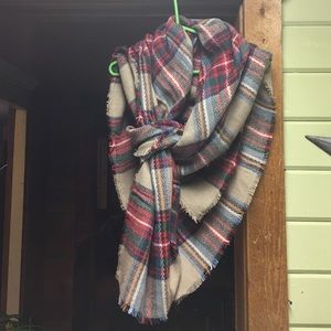Mod cloth scarf