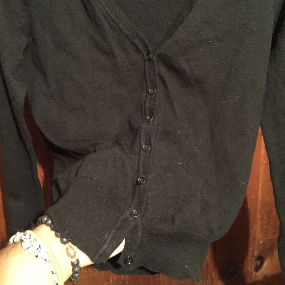 Cardigan - Picture 2 of 3