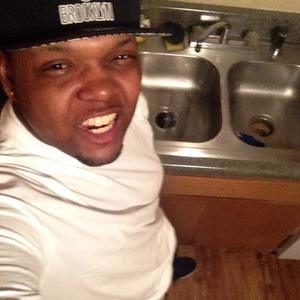 Meet your Posher, Derrell