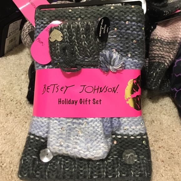 Betsey Johnson Accessories Nwt Betsey Johnson Holiday Gift Set
