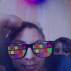 Meet your Posher, Adrienne