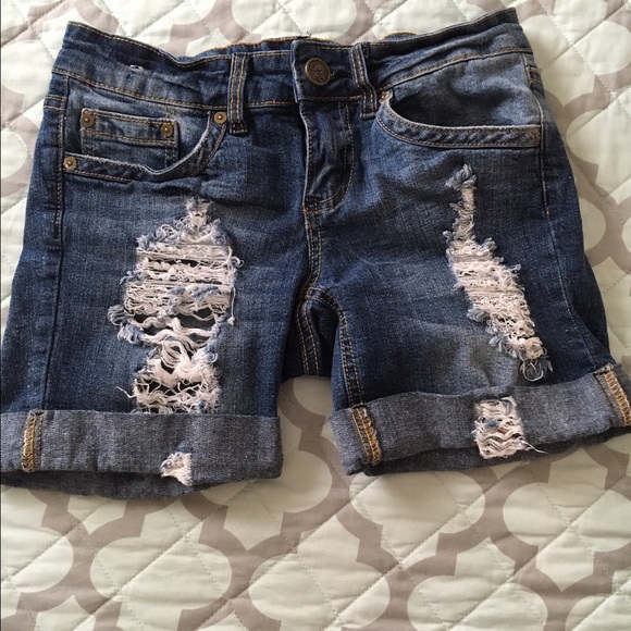 Distressed Cuff Jean Shorts