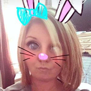 Meet your Posher, Monique