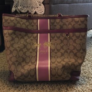 Coach Signature Purse