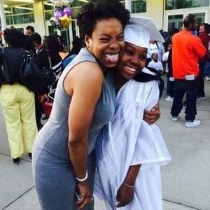 Meet your Posher, Senequia