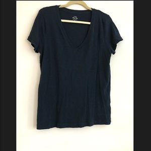 NWT NEVER WORN -JCREW Navy Blue Vintage V-neck tee
