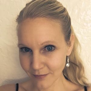 Meet your Posher, Mia