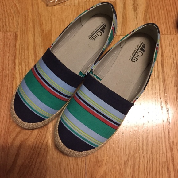 Cliffs by white mountain flats sz 7.5