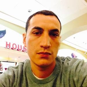 Meet your Posher, Andres